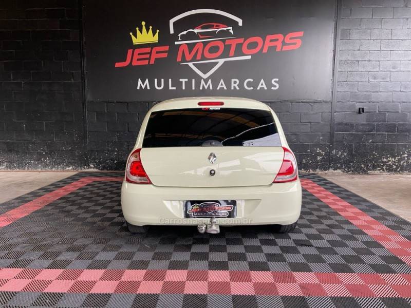 RENAULT - CLIO - 2013/2013 - Branca - R$ 25.900,00