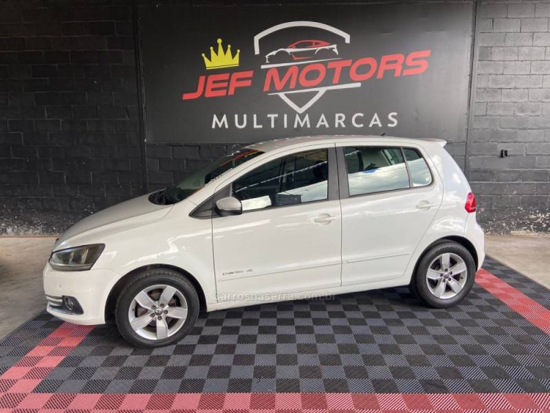 VOLKSWAGEN - FOX - 2017/2018 - Branca - R$ 54.900,00