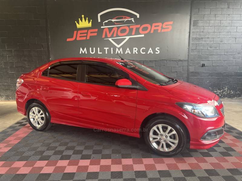CHEVROLET - PRISMA - 2014/2014 - Vermelha - R$ 49.900,00