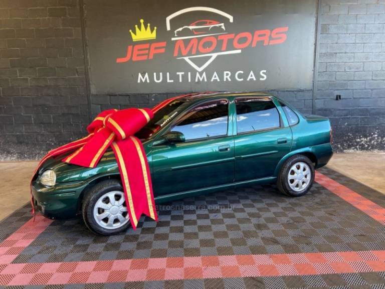 CHEVROLET - CORSA - 2000/2000 - Verde - R$ 18.900,00