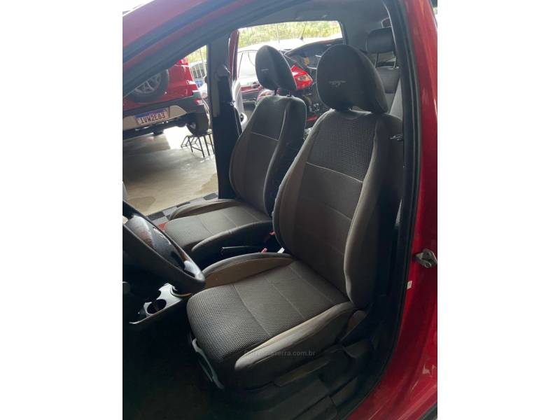 VOLKSWAGEN - CROSSFOX - 2009/2009 - Vermelha - R$ 33.900,00