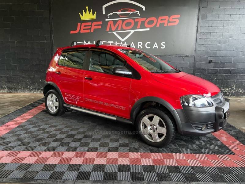 VOLKSWAGEN - CROSSFOX - 2009/2009 - Vermelha - R$ 33.900,00