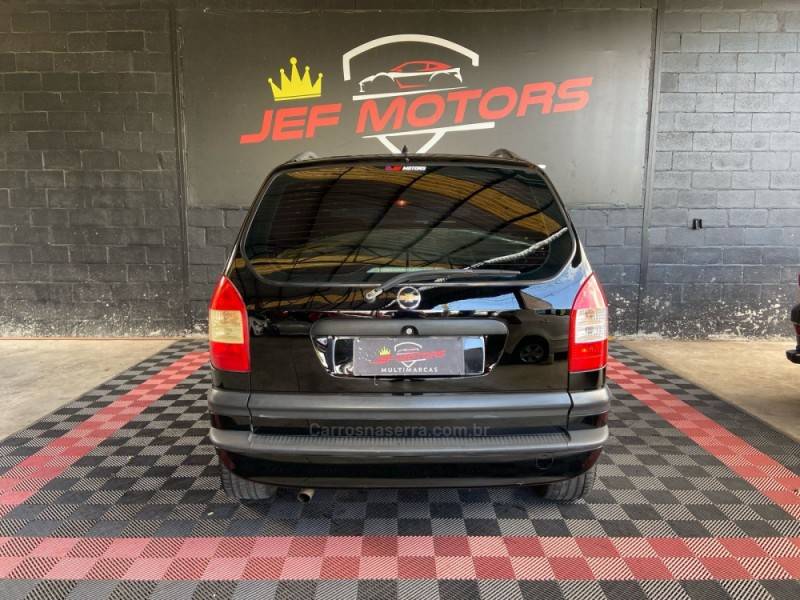 CHEVROLET - ZAFIRA - 2009/2009 - Preta - R$ 31.900,00