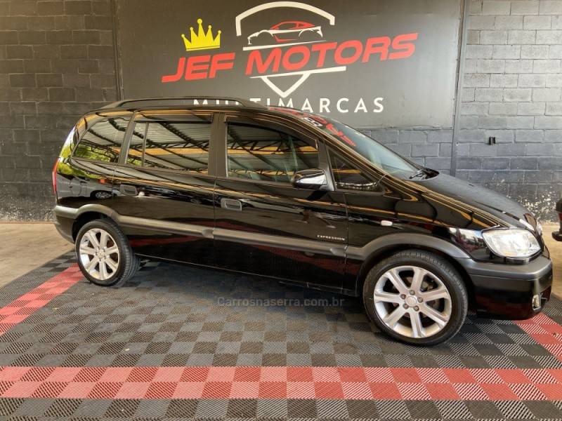 CHEVROLET - ZAFIRA - 2009/2009 - Preta - R$ 31.900,00