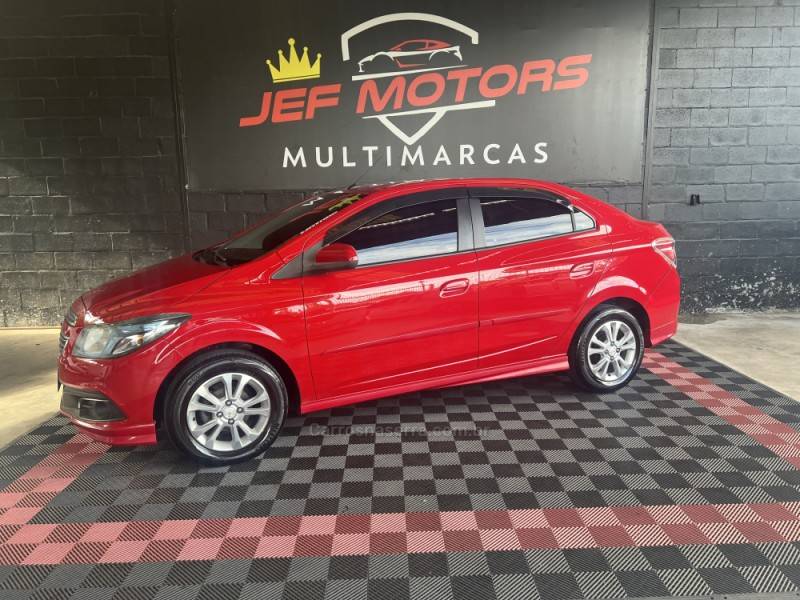 CHEVROLET - PRISMA - 2014/2014 - Vermelha - R$ 49.900,00