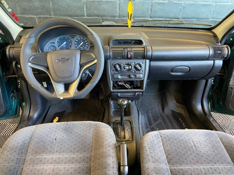 CHEVROLET - CORSA - 2000/2000 - Verde - R$ 18.900,00