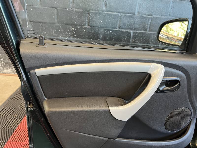 RENAULT - SANDERO - 2010/2010 - Verde - R$ 29.900,00