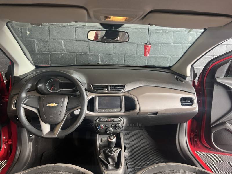 CHEVROLET - PRISMA - 2014/2014 - Vermelha - R$ 49.900,00