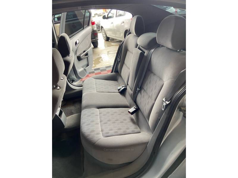 CHEVROLET - VECTRA - 2006/2006 - Prata - R$ 34.900,00
