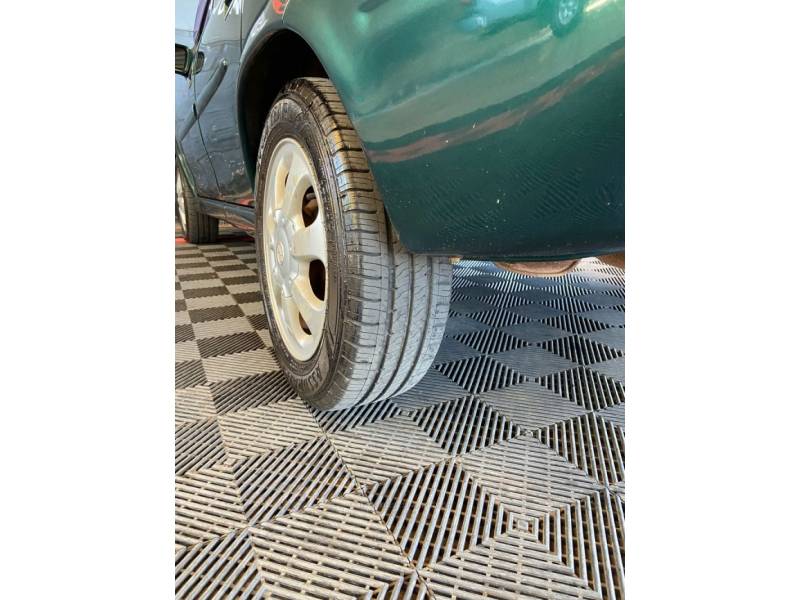 CHEVROLET - CORSA - 2000/2000 - Verde - R$ 18.900,00