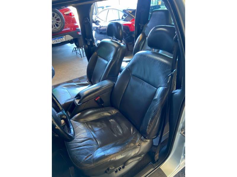 CHEVROLET - S10 - 2010/2010 - Prata - R$ 64.900,00