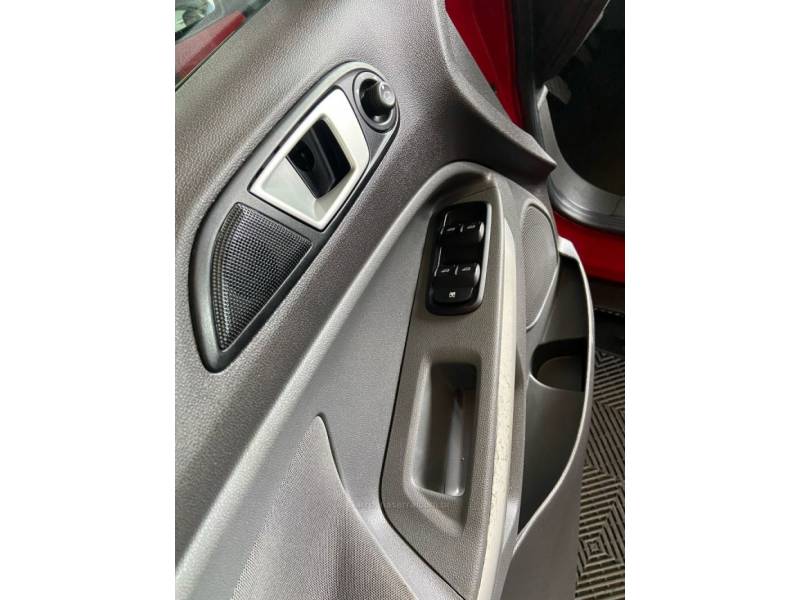 FORD - ECOSPORT - 2015/2015 - Vermelha - R$ 56.900,00