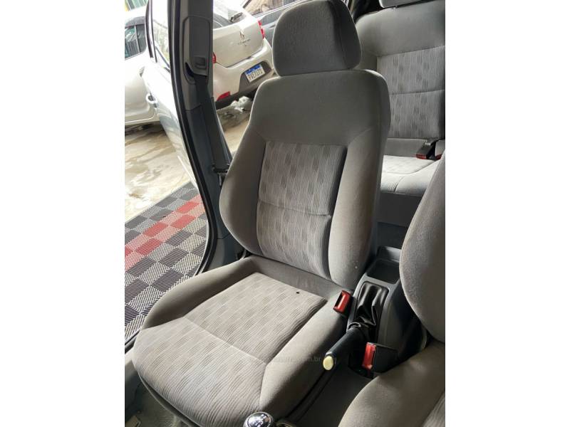 CHEVROLET - VECTRA - 2006/2006 - Prata - R$ 34.900,00