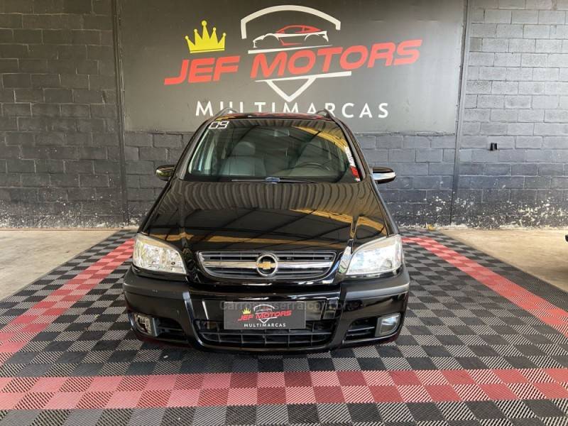 CHEVROLET - ZAFIRA - 2009/2009 - Preta - R$ 31.900,00