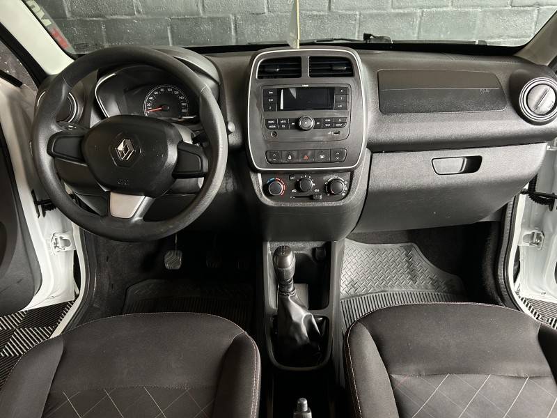RENAULT - KWID - 2017/2018 - Branca - R$ 39.900,00