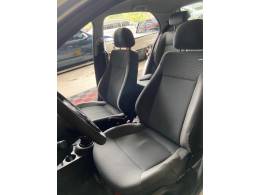 VOLKSWAGEN - GOL - 2013/2013 - Prata - R$ 33.900,00