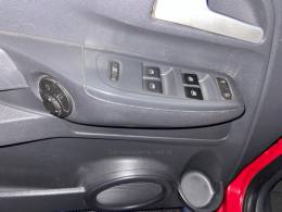VOLKSWAGEN - CROSSFOX - 2009/2009 - Vermelha - R$ 33.900,00