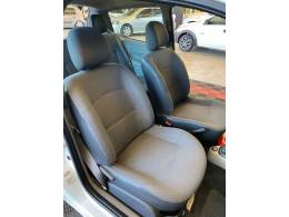 RENAULT - CLIO - 2009/2009 - Branca - R$ 23.900,00