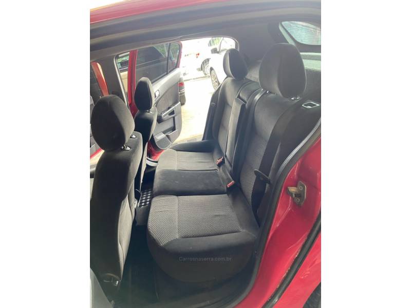 CHEVROLET - VECTRA - 2009/2009 - Vermelha - R$ 35.900,00