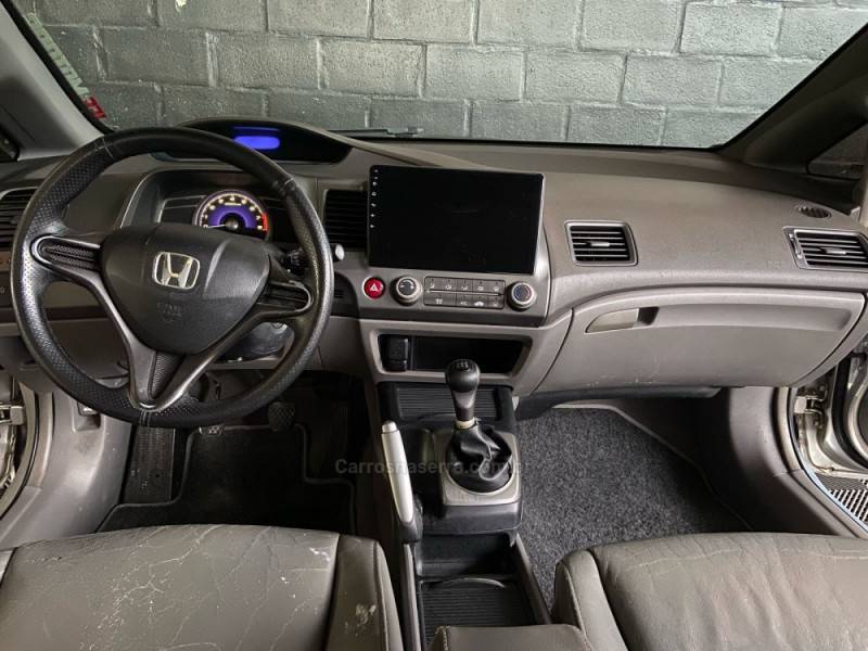 HONDA - CIVIC - 2008/2008 - Prata - R$ 44.900,00