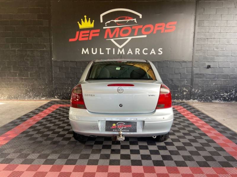 CHEVROLET - CORSA - 2005/2005 - Cinza - R$ 22.900,00