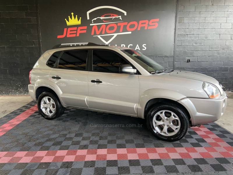 HYUNDAI - TUCSON - 2009/2009 - Prata - R$ 39.900,00