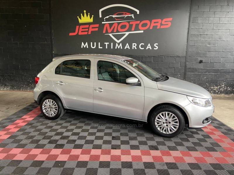 VOLKSWAGEN - GOL - 2013/2013 - Prata - R$ 33.900,00