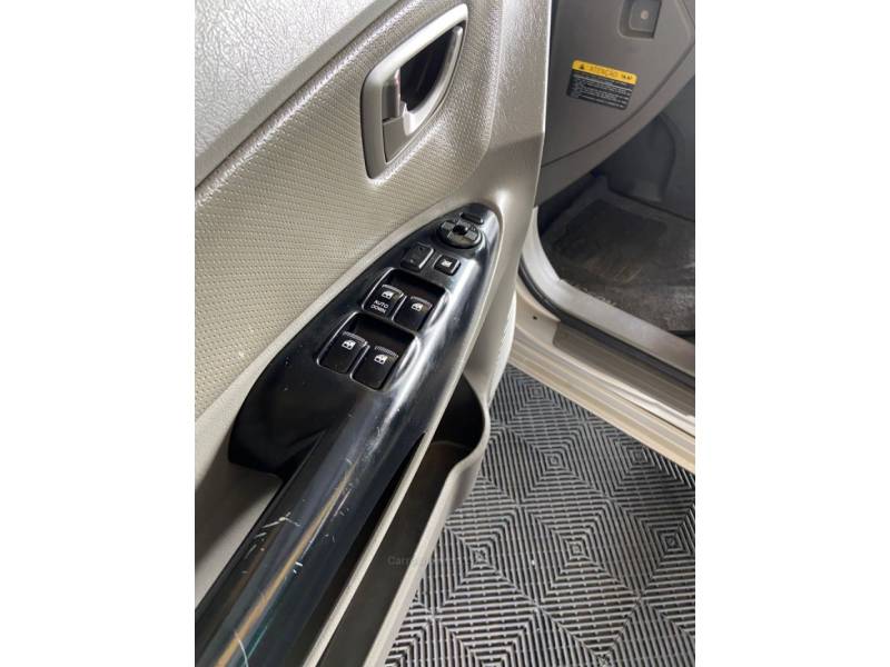 HYUNDAI - TUCSON - 2009/2009 - Prata - R$ 39.900,00